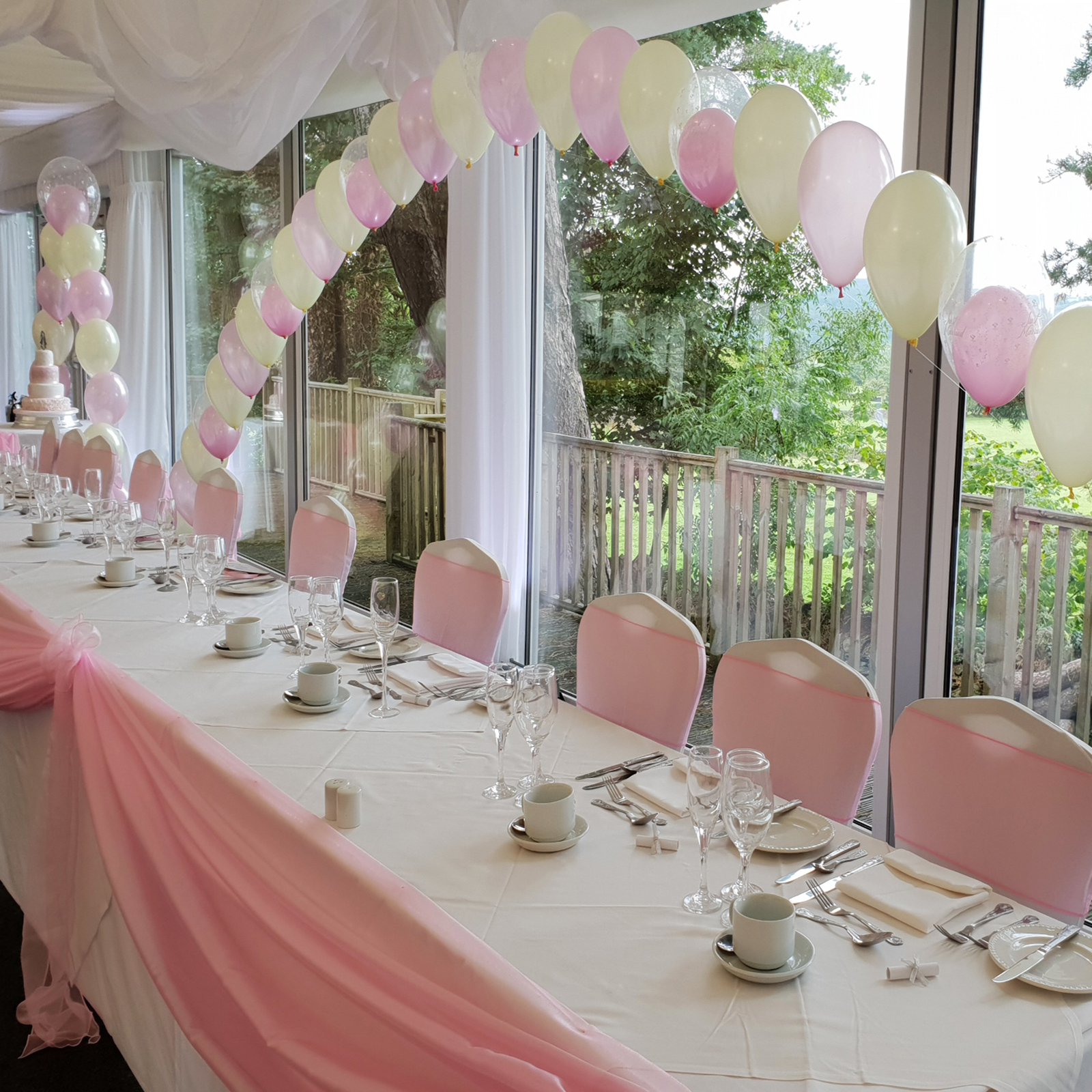 Wedding World Balloon Arch